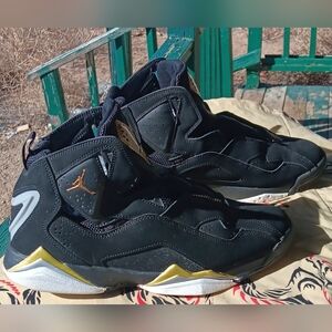 AIR JORDAN TRUE FLIGHT Men`s Size 9.5 Black Gold Basketball Shoes VINTAGE